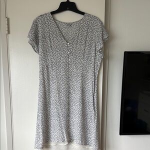 Rails Blue and purple Floral V-Neck Blouse